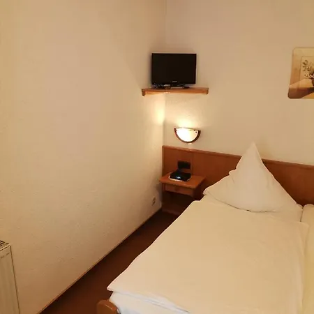 Milberg Assmannshausen Konukevi Rüdesheim am Rhein